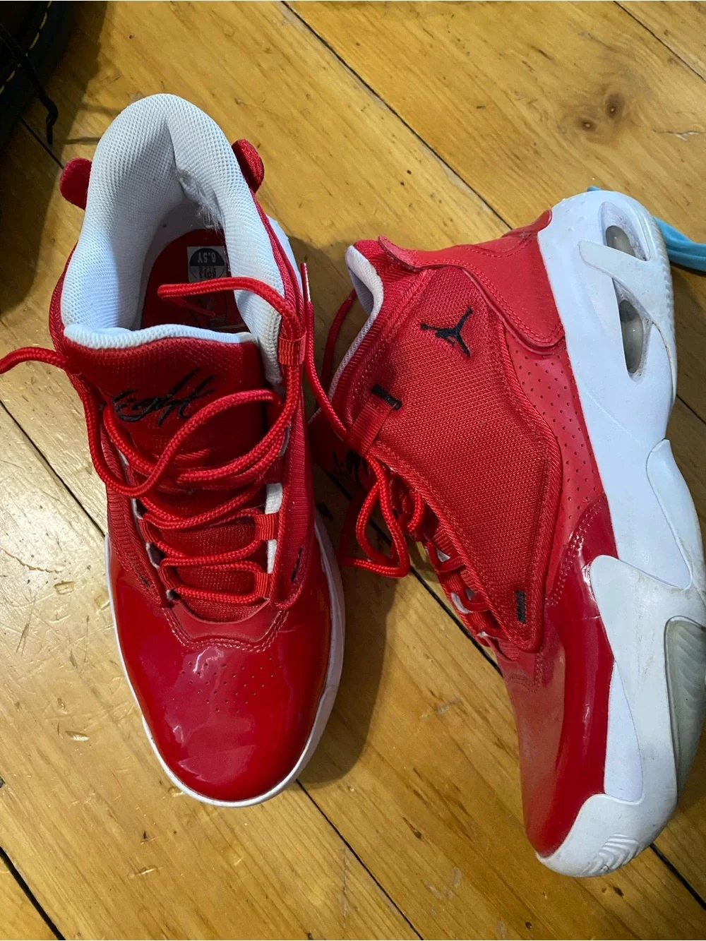 Jordan Flight Red Kids Sneakers 6.5 youth